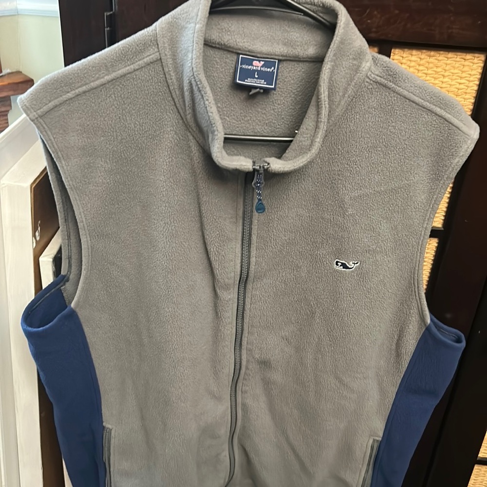 Vineyard vines gray vest